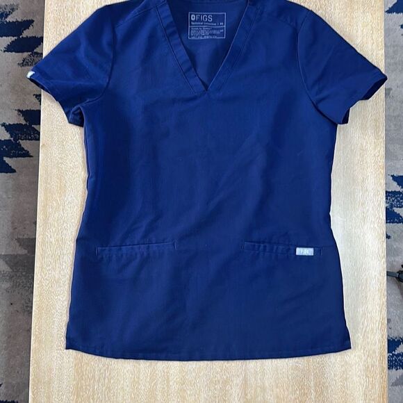 Figs Casma Three-Pocket scrub top - Picture 1 of 4